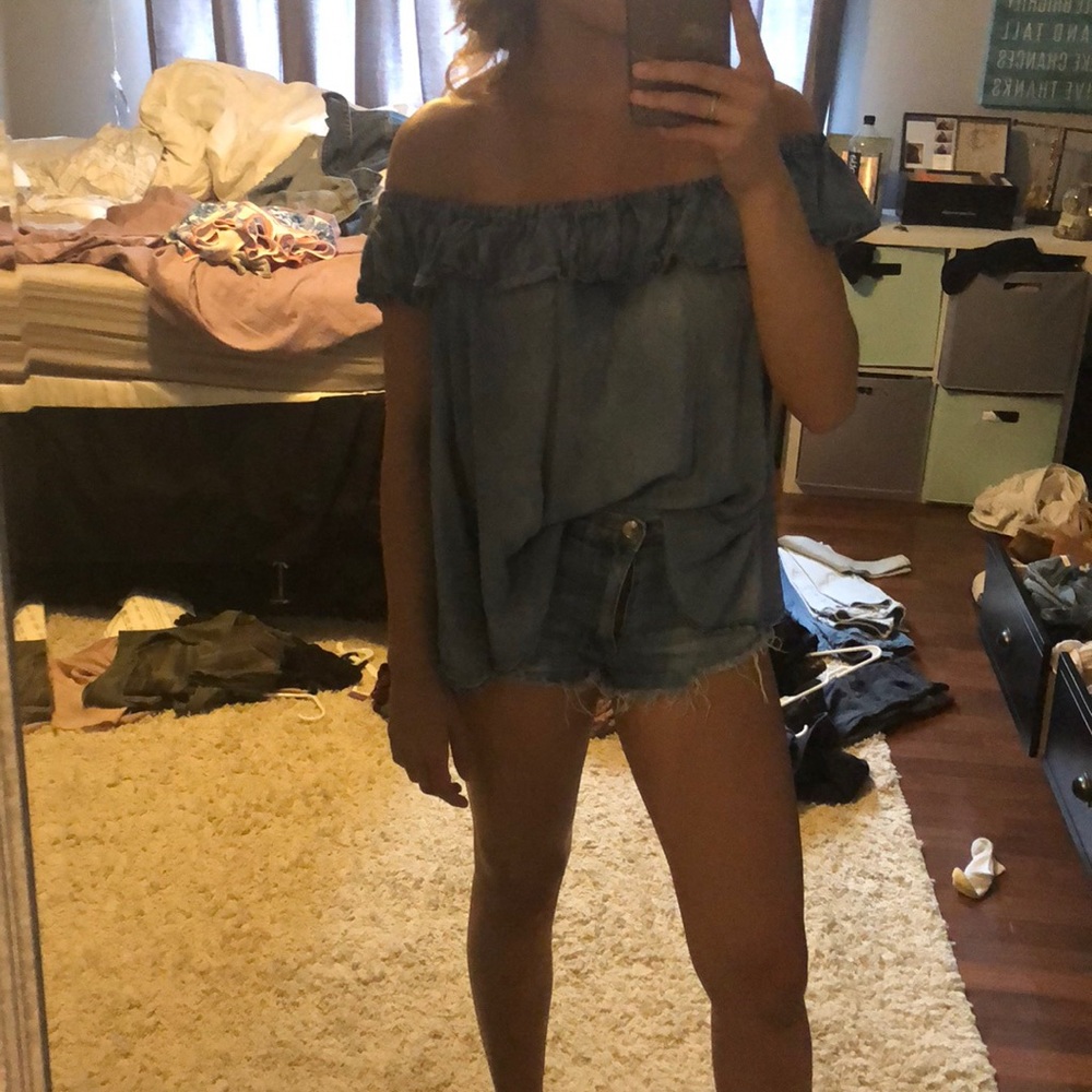 Strapless top